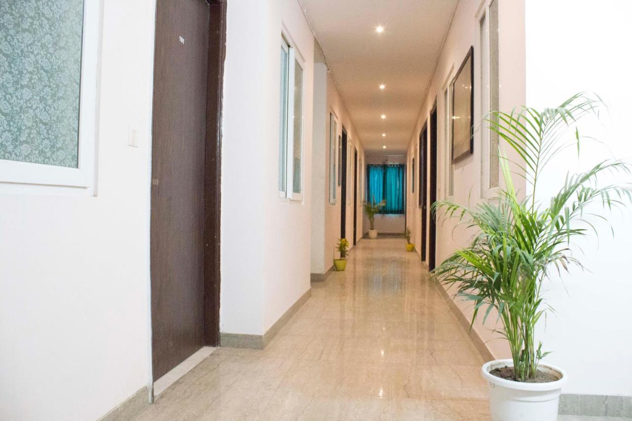 Jsb Hotel Faridabad Ngoại thất bức ảnh
