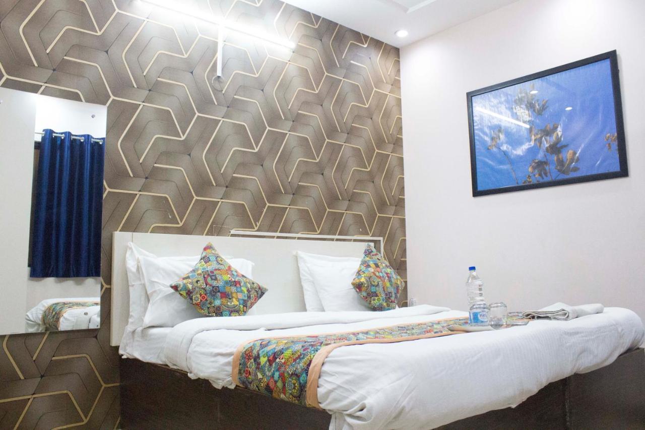 Jsb Hotel Faridabad Ngoại thất bức ảnh